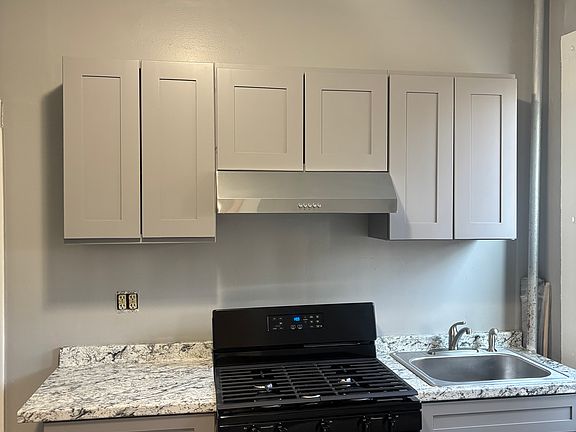 5th image of 4443 Clifton Rd APT 2