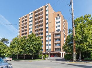 Sandpiper, Victoria, BC V8W 3J5