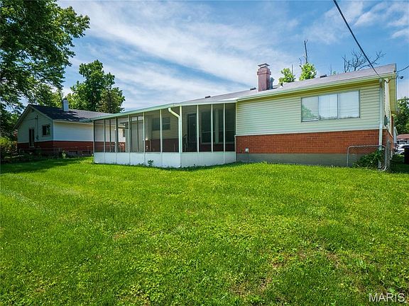 4th image of 3410 Brunswick Dr