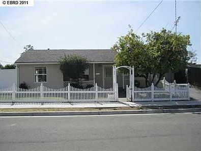 1st image of 2756 Bautista St