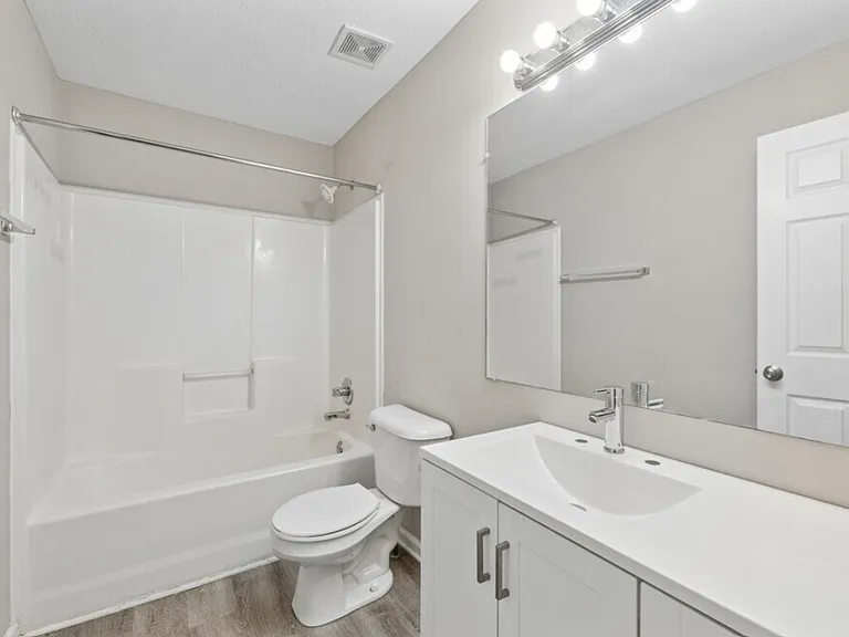 Gateway Homes — Photo 3