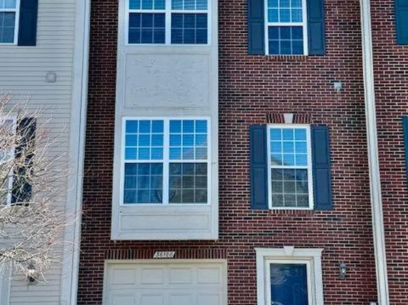 36108 Dominion Cir, Sterling Heights, MI 48310