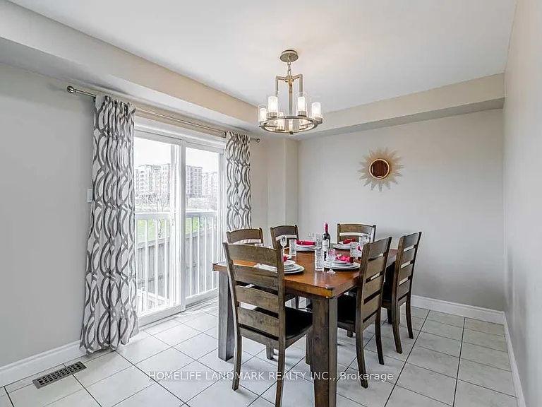 3055 Highvalley Rd — Photo 8