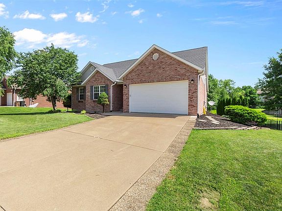 2nd image of 2118 Woodland Hills Dr