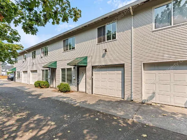 7406 SE Henderson St APT C, Portland, OR 97206