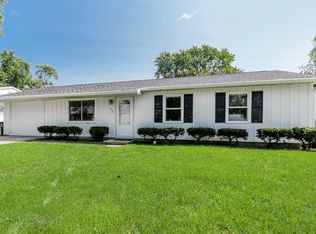 1223 Mount Vernon Dr, Bloomington, IL