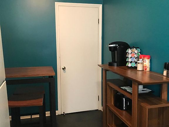 5th image of 432 S Catalina St #0