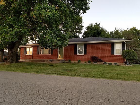 2nd image of 103 Stanford Ln
