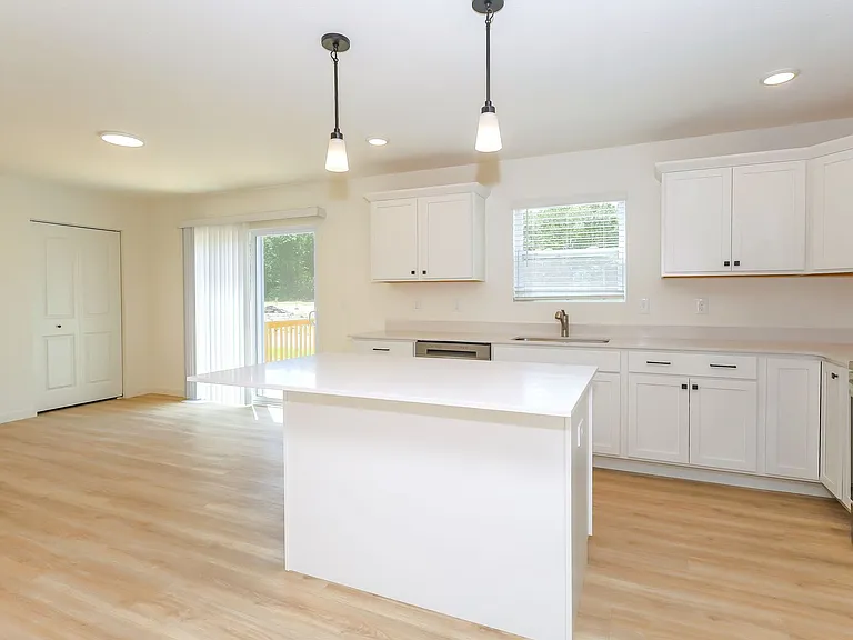 8051 Moonlight Creek Ln — Photo 3