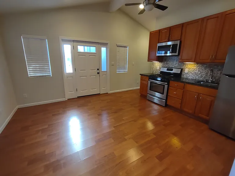 1345 Whitehurst Ct — Photo 3