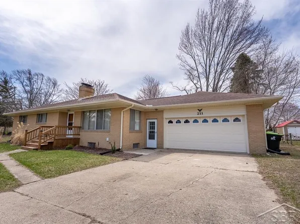 211 N Water St, Pinconning, MI 48650