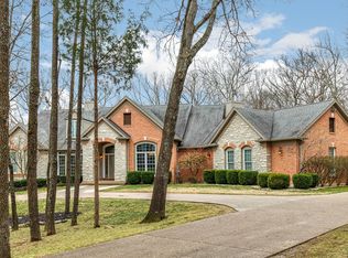 754 Lake Valley Dr, Defiance, MO 63341