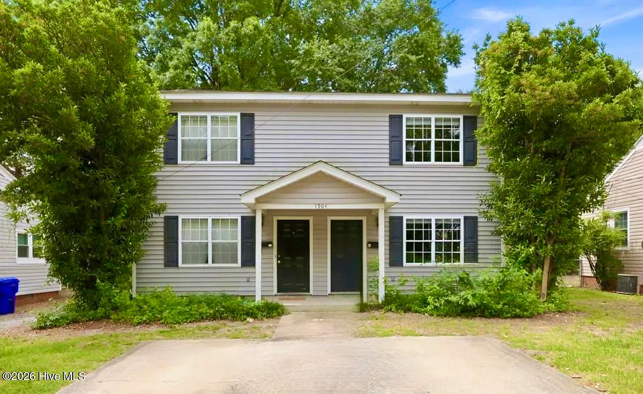 2 bed, 2.5 bath, $1,200 — Photo 1