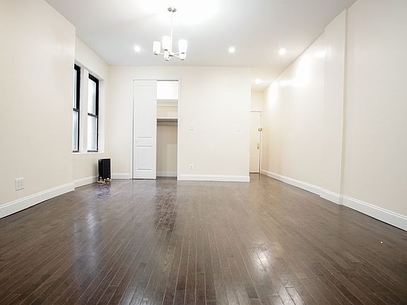2nd image of 45 Tehama St