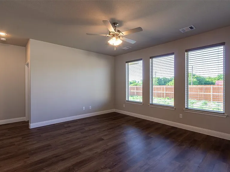 405 Stoneridge Dr — Photo 20