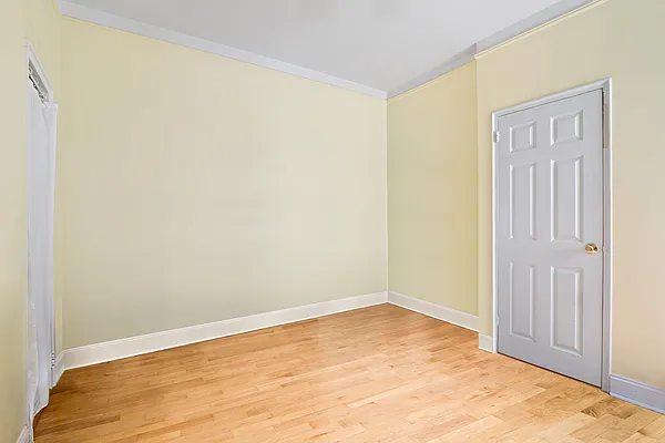 Rented by Compass | media 7
