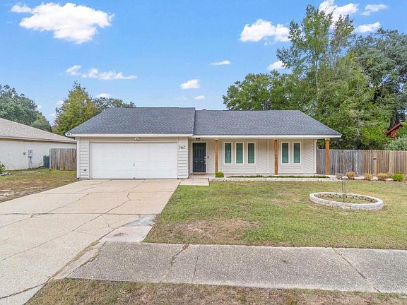 2nd image of 7467 Baywoods Ln