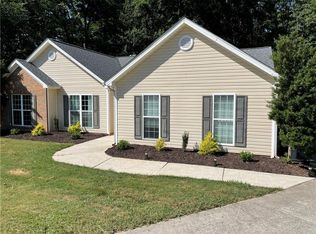 94 Fieldcrest Ct, Jefferson, GA 30549