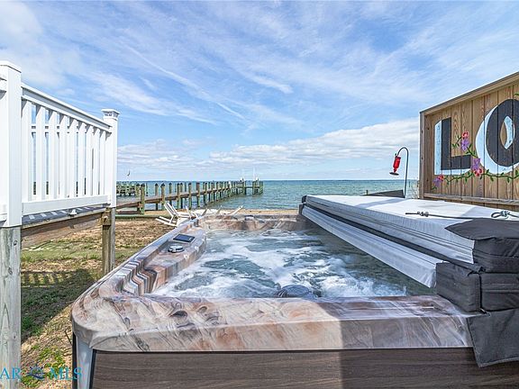 3rd image of 247 Judith Sound Rd