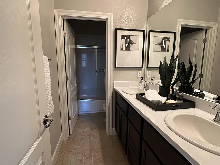 5049 Verona Dr — Photo 25