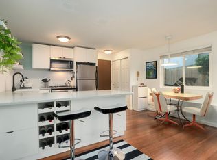 1752 NW 57th St APT 5, Seattle, WA 98107