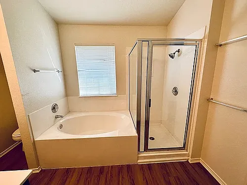 1424 Sweet Leaf Ln Photo 1