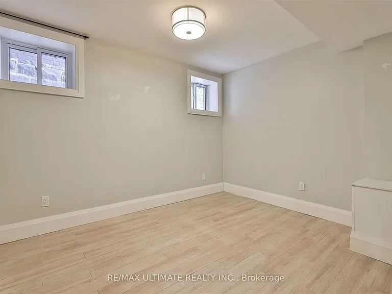 8 Grafton Ave #MAIN — Photo 13