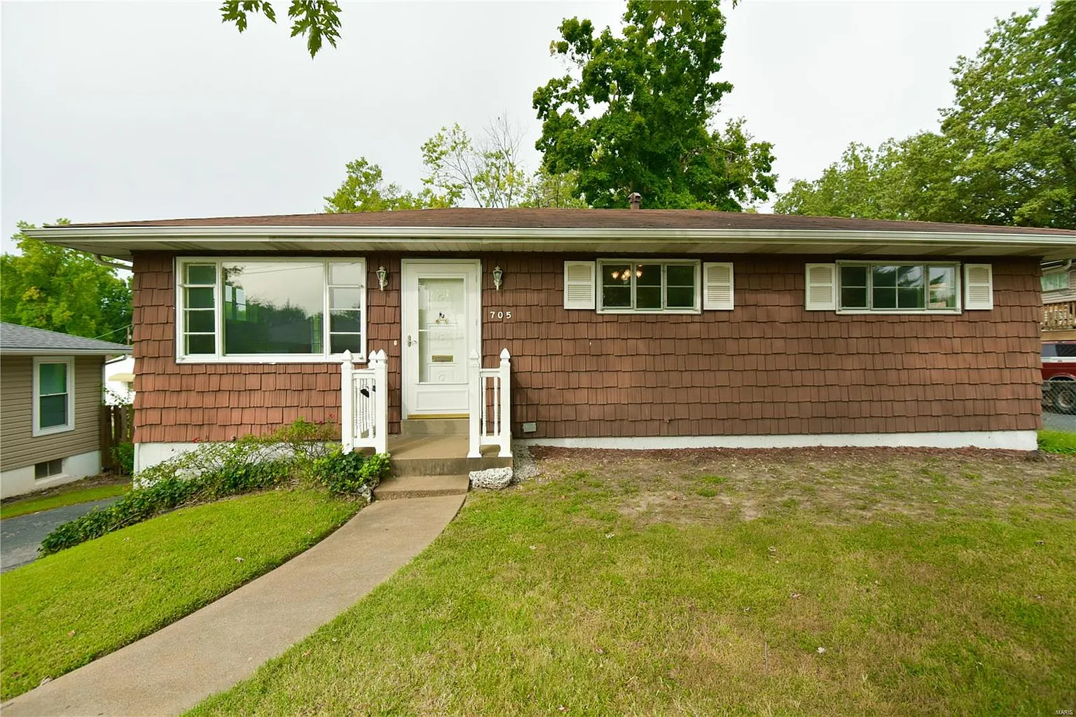 705 Forman Rd photo 1