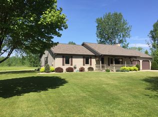 1600 Erskine Rd, Hemlock, MI 48626