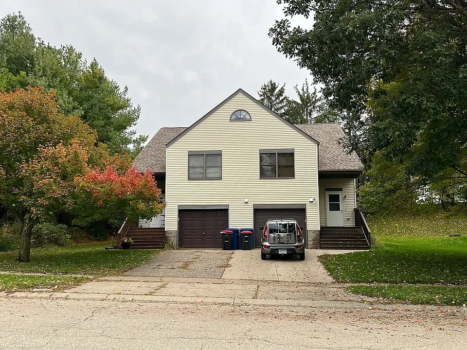 382 Frenn Ave
