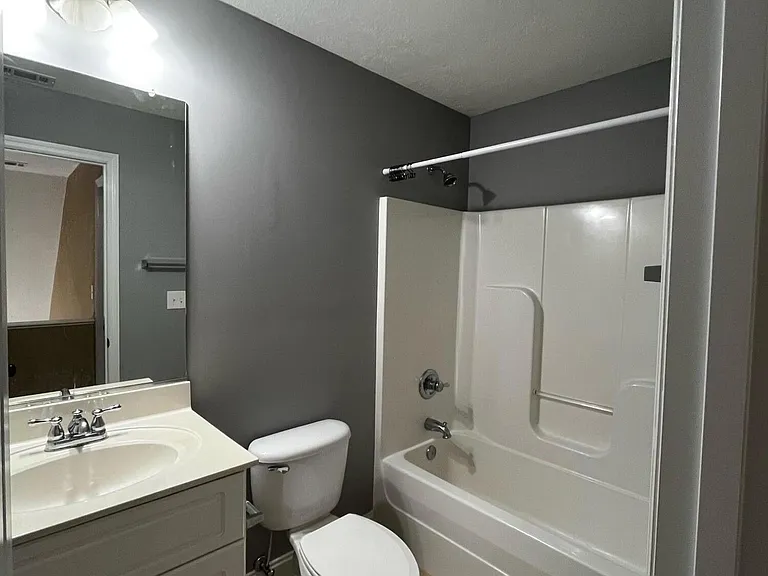 1100 Autumn Blaze Ln — Photo 14