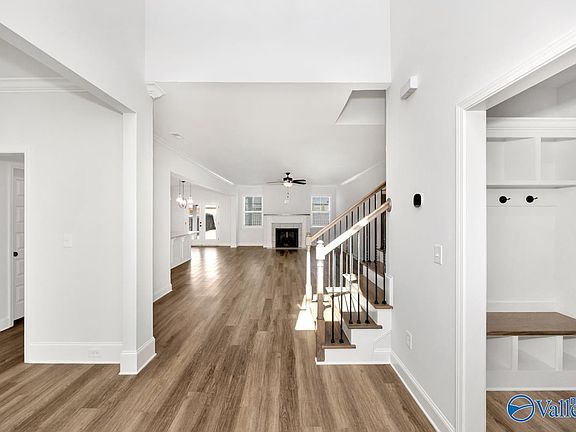 4th image of 25 Ginsberg Rd