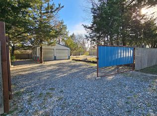 304 Willow Dr, Pottsboro, TX 75076