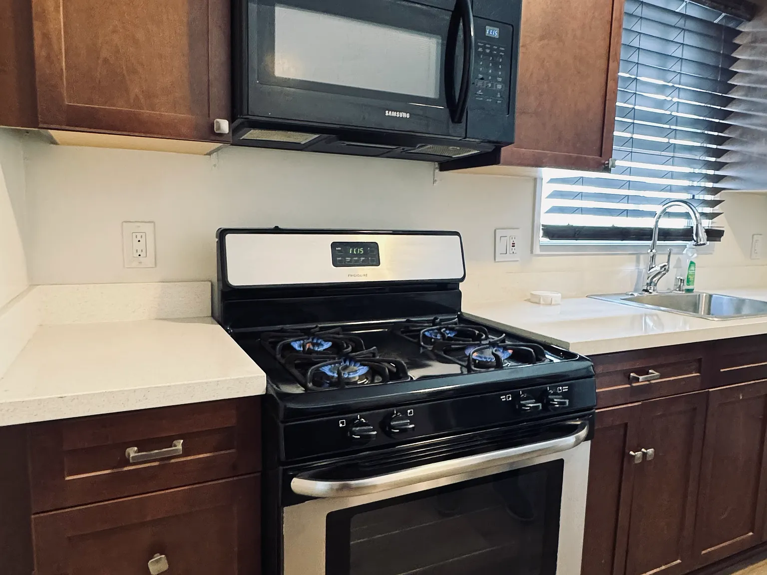 Studio, 580 sqft, $2,000 — Photo 4