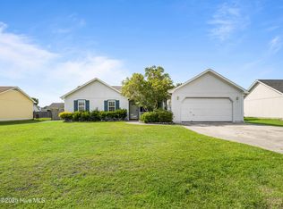 254 Parnell Rd, Hubert, NC 28539