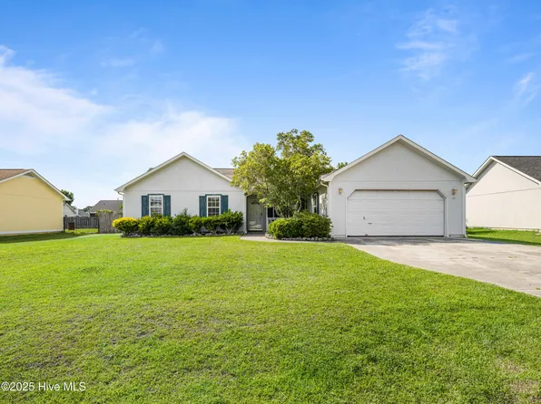 254 Parnell Road, Hubert, NC 28539