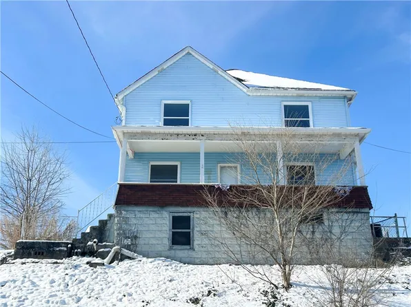 403 Lowell St, Vandergrift, PA 15690