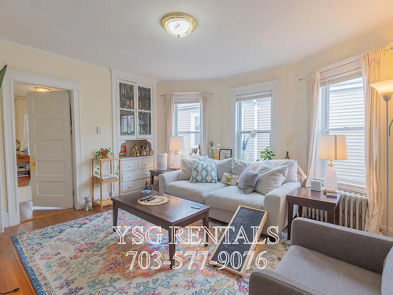 40 Easton St #3 — Photo 1