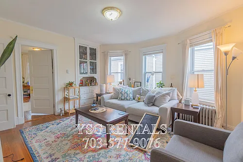 40 Easton St #3 Photo 1
