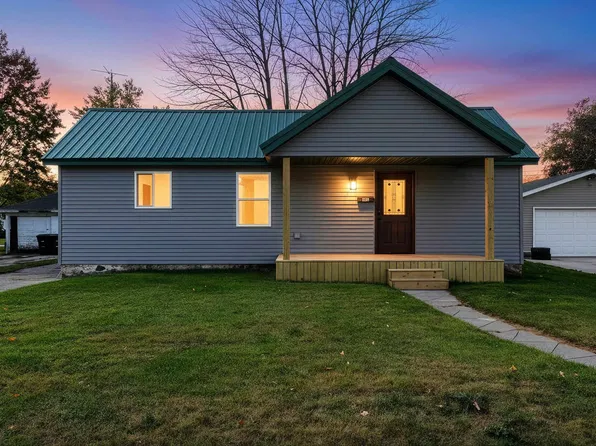 517 S Hamlin St, Shawano, WI 54166