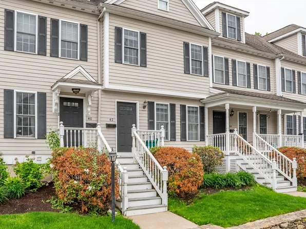 42 Washington St #42, Natick, MA 01760