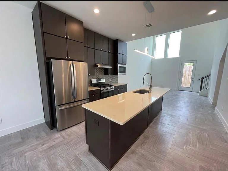 1703 Cedrocanna Ln — Photo 7