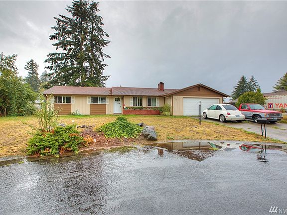2nd image of 17910 1st Avenue Ct E