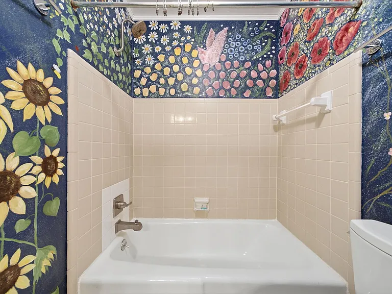 14110 Barryknoll Ln — Photo 18