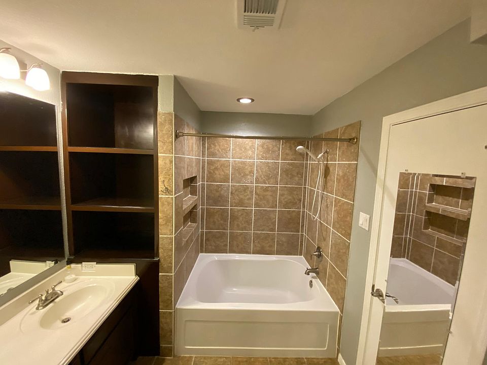 1st image of 1304 Harwell Dr APT 4811