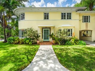 828 NW 9th Ct, Miami, FL 33136