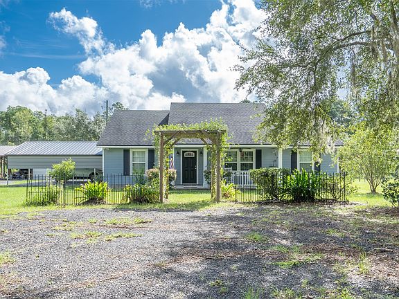 2nd image of 272785 Murrhee Rd