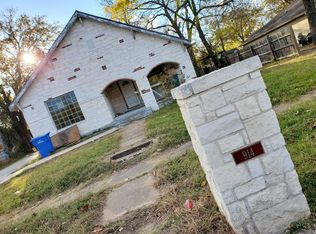 914 S Montgomery St, Sherman, TX 75090