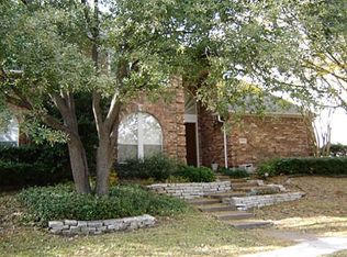 2811 Miramar Dr, Carrollton, TX 75007