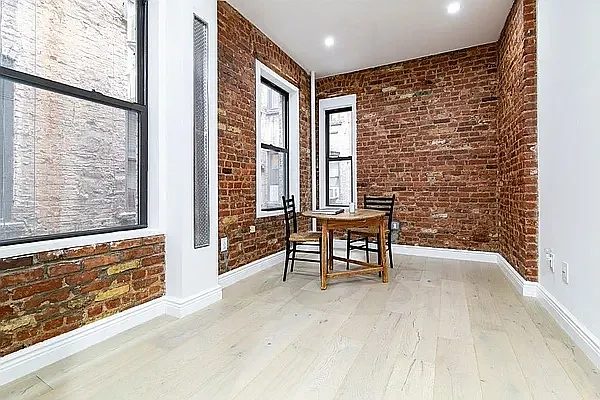 Rented by REAL New York | media 2